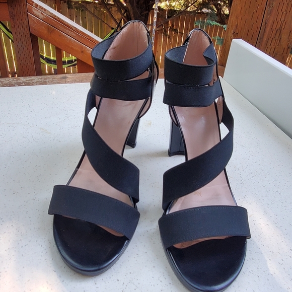 Stuart Weitzman Sandals Women 9 black stretchy Strappy Sandals. - Picture 2 of 13